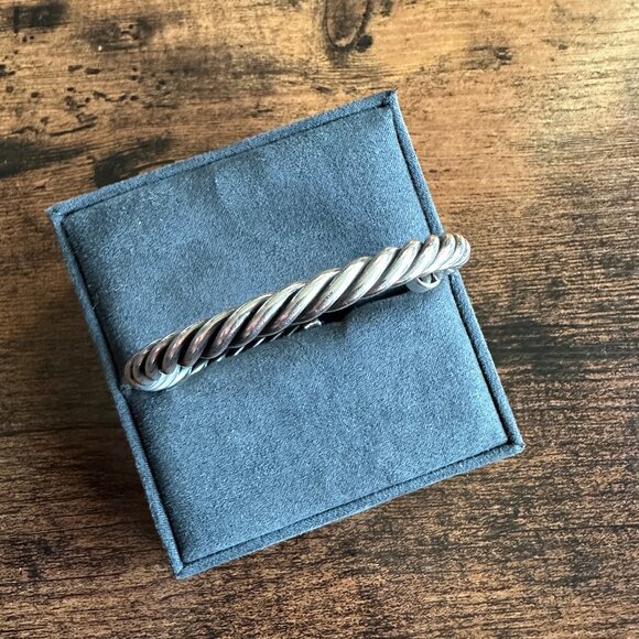 David Yurman Cable Cuff Bracelet w/ Sterling Silver & Lapis Lazuli - Medium - Picture 7 of 16